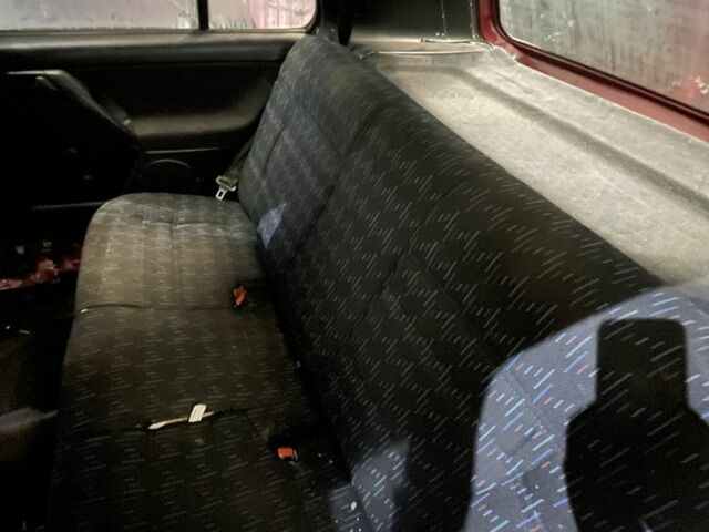 Красный Фольксваген Гольф, объемом двигателя 1.4 л и пробегом 294 тыс. км за 950 $, фото 8 на Automoto.ua