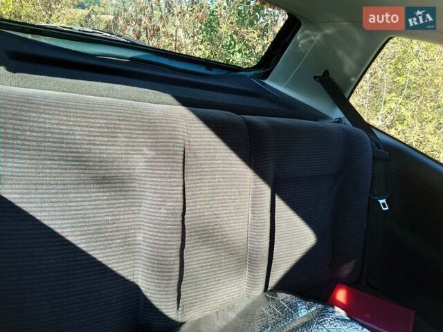 Красный Фольксваген Гольф, объемом двигателя 1.78 л и пробегом 192 тыс. км за 2000 $, фото 10 на Automoto.ua