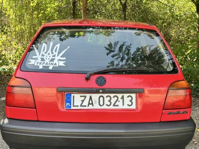 Червоний Фольксваген Гольф, об'ємом двигуна 1.9 л та пробігом 300 тис. км за 1950 $, фото 4 на Automoto.ua