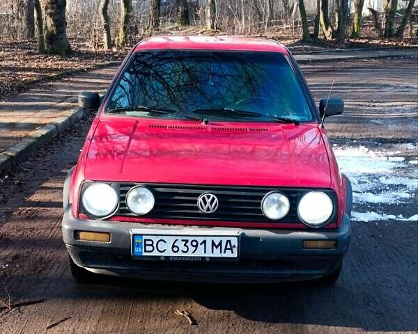 Красный Фольксваген Гольф, объемом двигателя 1.27 л и пробегом 357 тыс. км за 1600 $, фото 3 на Automoto.ua