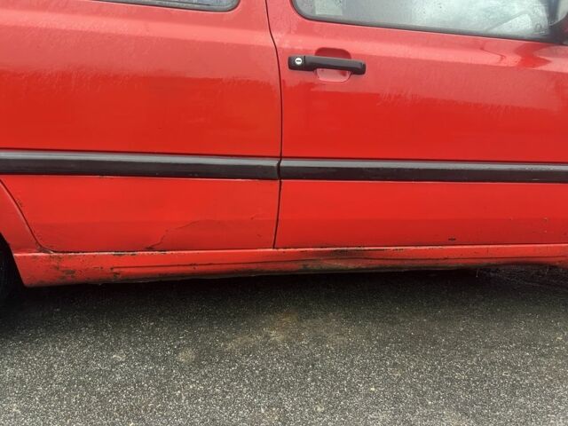 Червоний Фольксваген Гольф, об'ємом двигуна 2 л та пробігом 300 тис. км за 2200 $, фото 4 на Automoto.ua