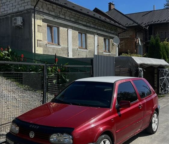 Фольксваген Гольф 1992 в Дрогобыче на Automoto.ua Красный Фольксваген Гольф, объемом двигателя 2 л и пробегом 200 тыс. км за 2000 $, фото 1 на Automoto.ua