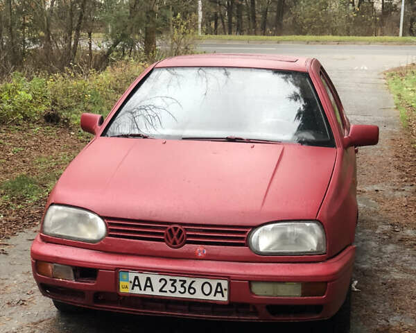 Червоний Фольксваген Гольф, об'ємом двигуна 1.78 л та пробігом 294 тис. км за 1550 $, фото 2 на Automoto.ua