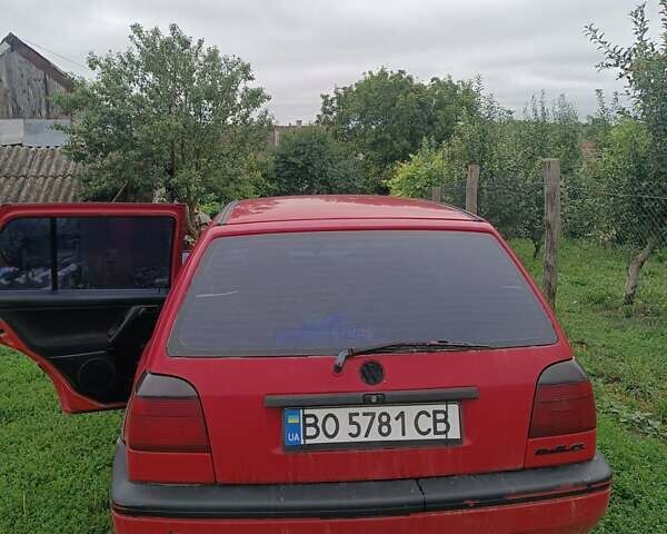 Червоний Фольксваген Гольф, об'ємом двигуна 1.6 л та пробігом 450 тис. км за 1600 $, фото 2 на Automoto.ua