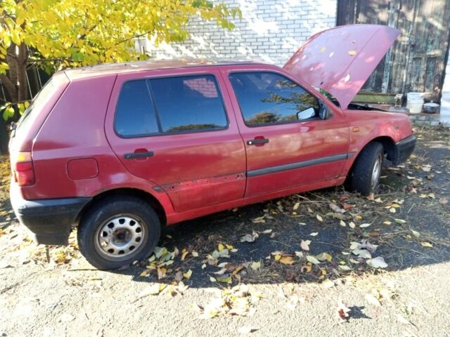 Фольксваген Гольф 1994 у Вышгороде на Automoto.ua Червоний Фольксваген Гольф, об'ємом двигуна 0 л та пробігом 100 тис. км за 642 $, фото 2 на Automoto.ua