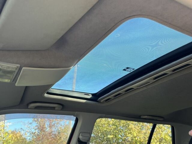 Червоний Фольксваген Гольф, об'ємом двигуна 1.6 л та пробігом 135 тис. км за 2200 $, фото 7 на Automoto.ua