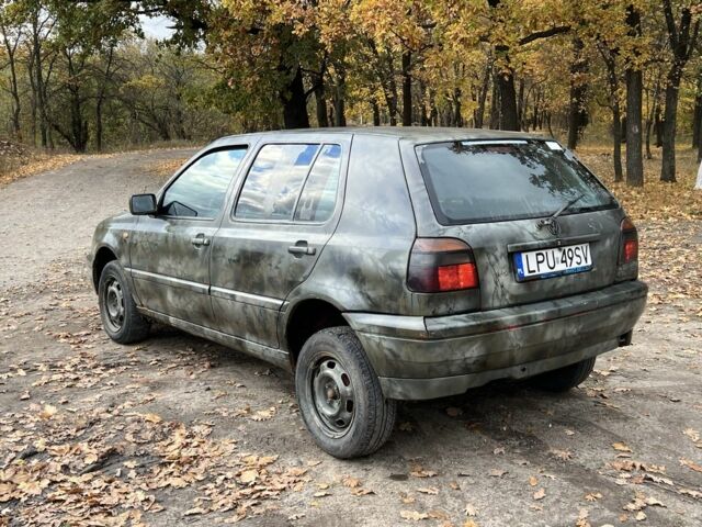 Красный Фольксваген Гольф, объемом двигателя 0 л и пробегом 24 тыс. км за 799 $, фото 9 на Automoto.ua