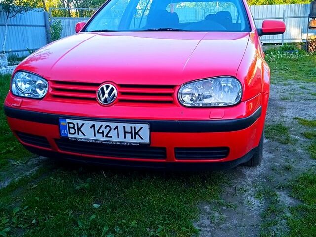 Красный Фольксваген Гольф, объемом двигателя 1.4 л и пробегом 0 тыс. км за 3300 $, фото 4 на Automoto.ua