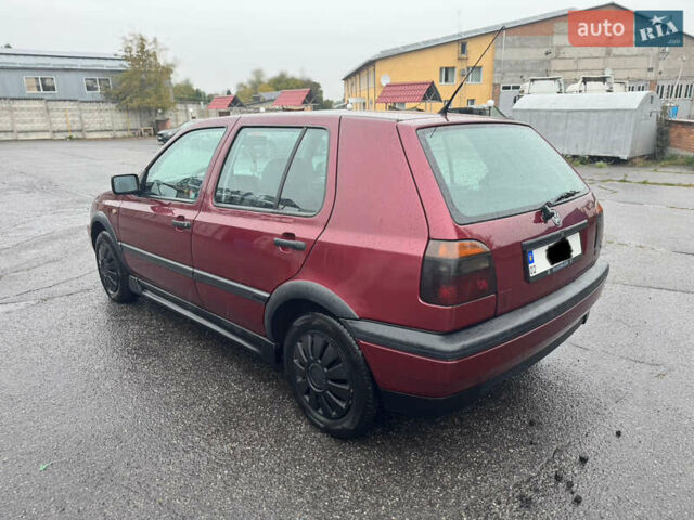 Красный Фольксваген Гольф, объемом двигателя 1.4 л и пробегом 125 тыс. км за 3500 $, фото 5 на Automoto.ua