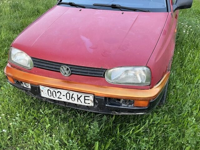 Красный Фольксваген Гольф, объемом двигателя 1.9 л и пробегом 310 тыс. км за 700 $, фото 1 на Automoto.ua