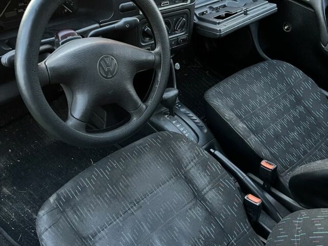 Красный Фольксваген Гольф, объемом двигателя 1.9 л и пробегом 310 тыс. км за 700 $, фото 6 на Automoto.ua