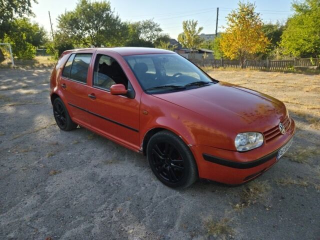 Красный Фольксваген Гольф, объемом двигателя 1.6 л и пробегом 280 тыс. км за 2760 $, фото 5 на Automoto.ua