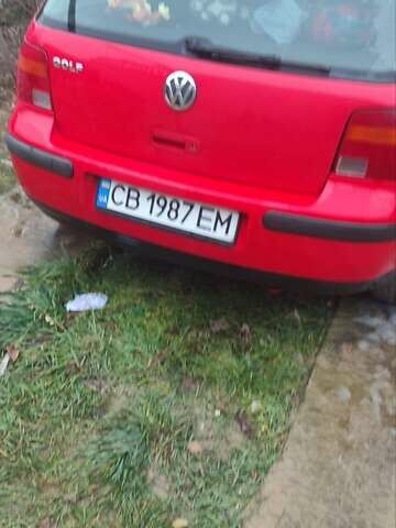 Красный Фольксваген Гольф, объемом двигателя 1.4 л и пробегом 300 тыс. км за 4100 $, фото 7 на Automoto.ua