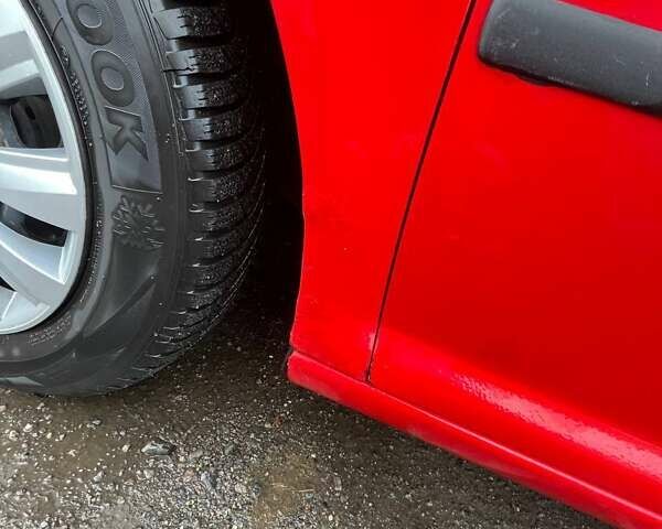 Червоний Фольксваген Гольф, об'ємом двигуна 1.39 л та пробігом 311 тис. км за 3400 $, фото 8 на Automoto.ua