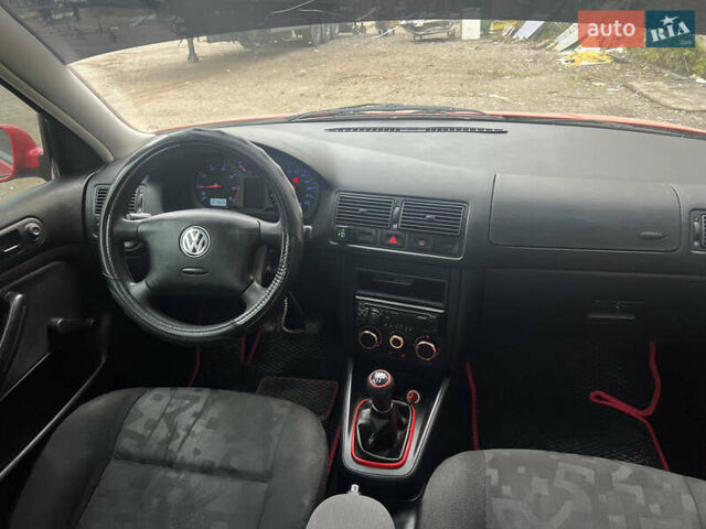 Красный Фольксваген Гольф, объемом двигателя 1.4 л и пробегом 180 тыс. км за 3200 $, фото 30 на Automoto.ua