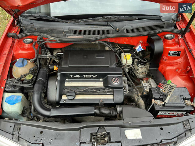 Фольксваген Гольф 1998 у Тульчине на Automoto.ua Червоний Фольксваген Гольф, об'ємом двигуна 1.39 л та пробігом 300 тис. км за 3000 $, фото 25 на Automoto.ua