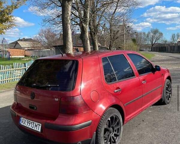 Червоний Фольксваген Гольф, об'ємом двигуна 1.6 л та пробігом 218 тис. км за 4200 $, фото 4 на Automoto.ua