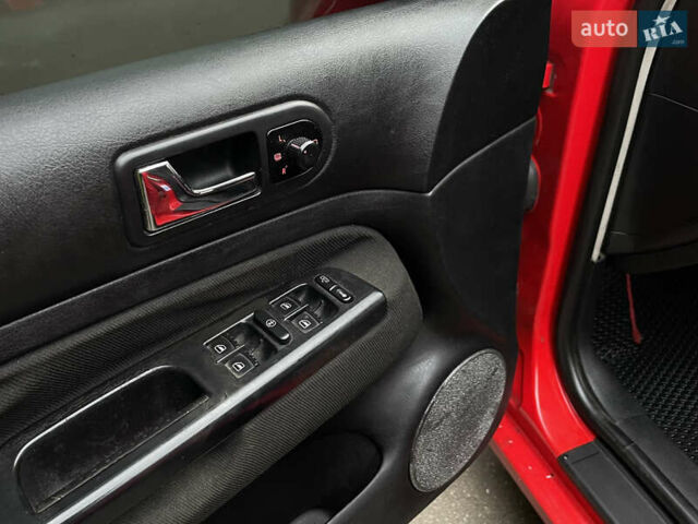 Червоний Фольксваген Гольф, об'ємом двигуна 1.6 л та пробігом 216 тис. км за 3200 $, фото 11 на Automoto.ua