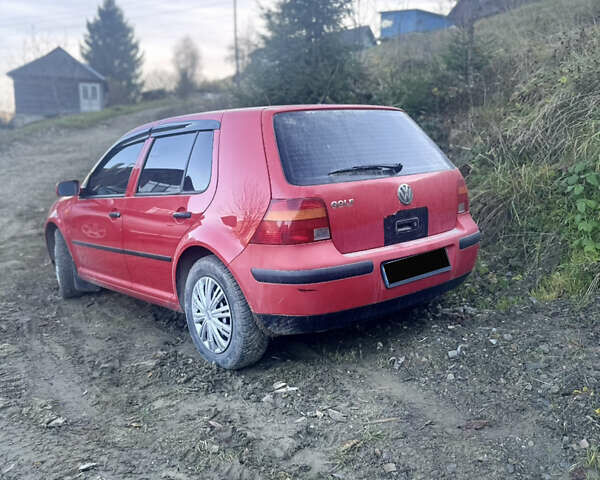Красный Фольксваген Гольф, объемом двигателя 1.39 л и пробегом 272 тыс. км за 3600 $, фото 5 на Automoto.ua