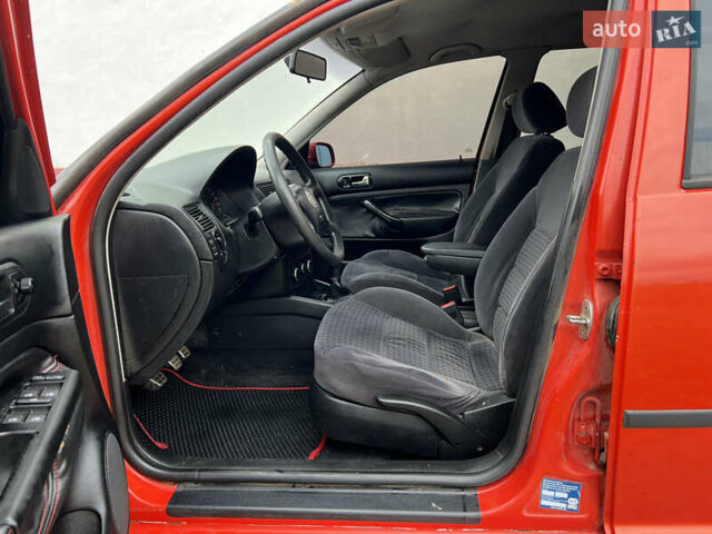 Фольксваген Гольф 1998 у Тульчине на Automoto.ua Червоний Фольксваген Гольф, об'ємом двигуна 1.39 л та пробігом 300 тис. км за 3000 $, фото 17 на Automoto.ua
