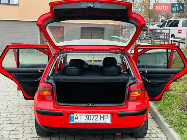 Червоний Фольксваген Гольф, об'ємом двигуна 1.4 л та пробігом 240 тис. км за 2999 $, фото 7 на Automoto.ua