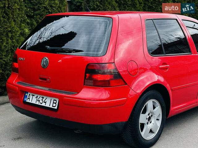 Червоний Фольксваген Гольф, об'ємом двигуна 1.6 л та пробігом 216 тис. км за 3200 $, фото 10 на Automoto.ua