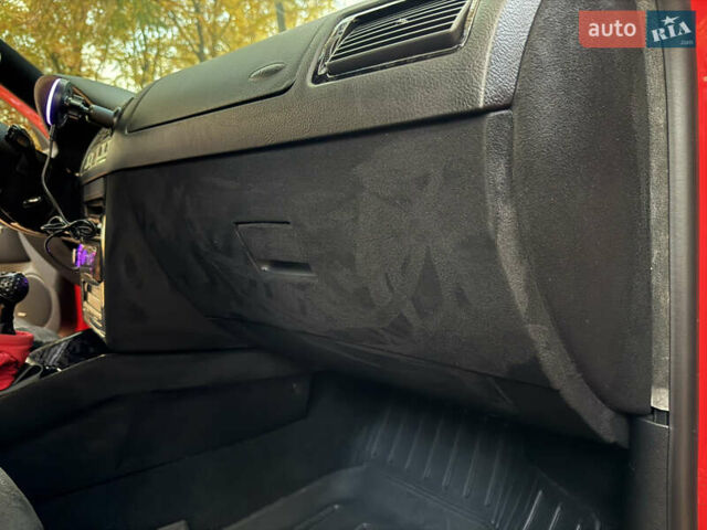 Красный Фольксваген Гольф, объемом двигателя 1.9 л и пробегом 499 тыс. км за 4300 $, фото 31 на Automoto.ua