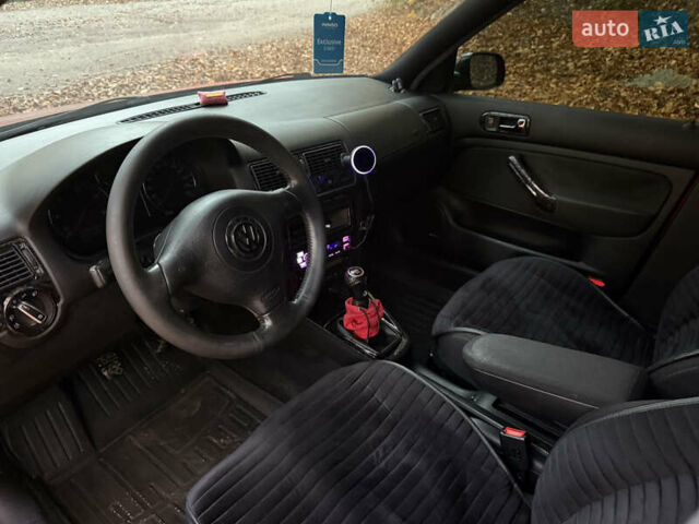 Красный Фольксваген Гольф, объемом двигателя 1.9 л и пробегом 499 тыс. км за 4300 $, фото 24 на Automoto.ua