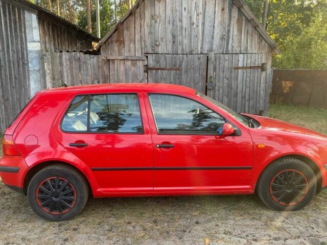 Красный Фольксваген Гольф, объемом двигателя 1.4 л и пробегом 270 тыс. км за 3000 $, фото 10 на Automoto.ua