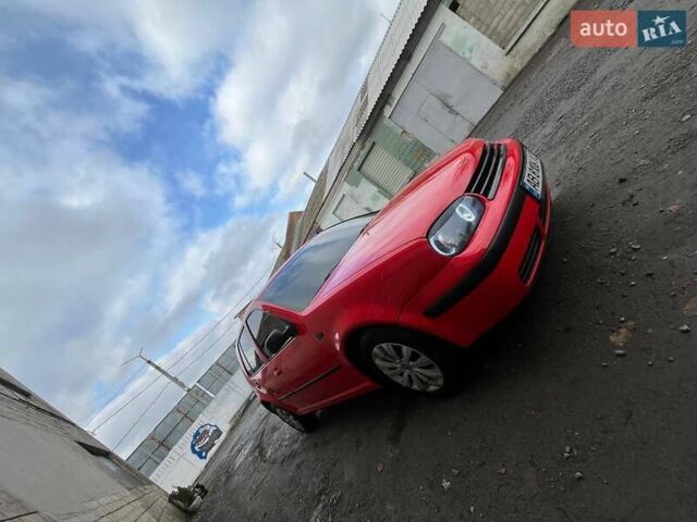 Червоний Фольксваген Гольф, об'ємом двигуна 1.39 л та пробігом 311 тис. км за 3400 $, фото 2 на Automoto.ua