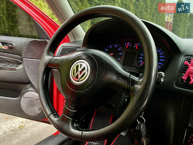 Червоний Фольксваген Гольф, об'ємом двигуна 1.6 л та пробігом 216 тис. км за 3200 $, фото 8 на Automoto.ua