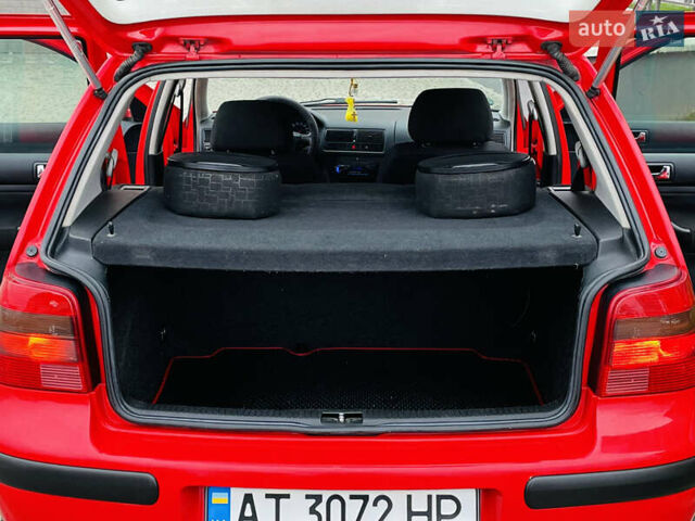 Червоний Фольксваген Гольф, об'ємом двигуна 1.4 л та пробігом 240 тис. км за 2999 $, фото 10 на Automoto.ua