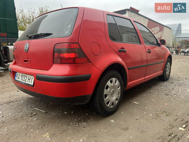 Красный Фольксваген Гольф, объемом двигателя 1.4 л и пробегом 180 тыс. км за 3200 $, фото 10 на Automoto.ua