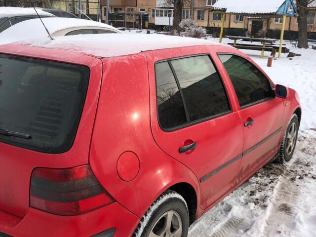 Червоний Фольксваген Гольф, об'ємом двигуна 1.4 л та пробігом 213 тис. км за 2200 $, фото 3 на Automoto.ua