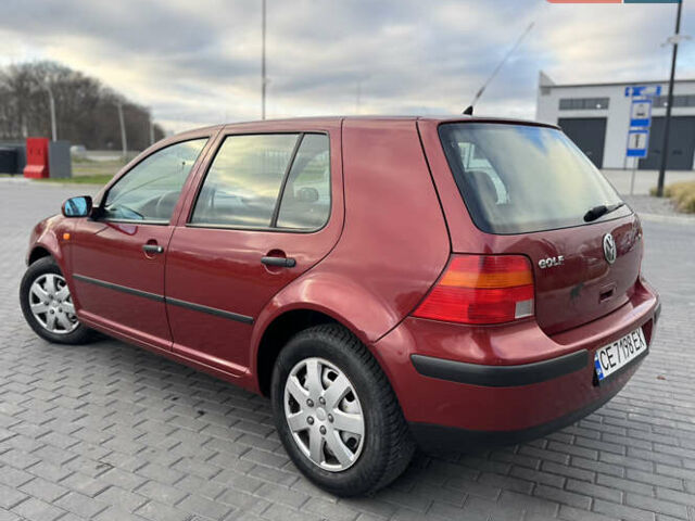 Красный Фольксваген Гольф, объемом двигателя 1.6 л и пробегом 179 тыс. км за 4100 $, фото 2 на Automoto.ua