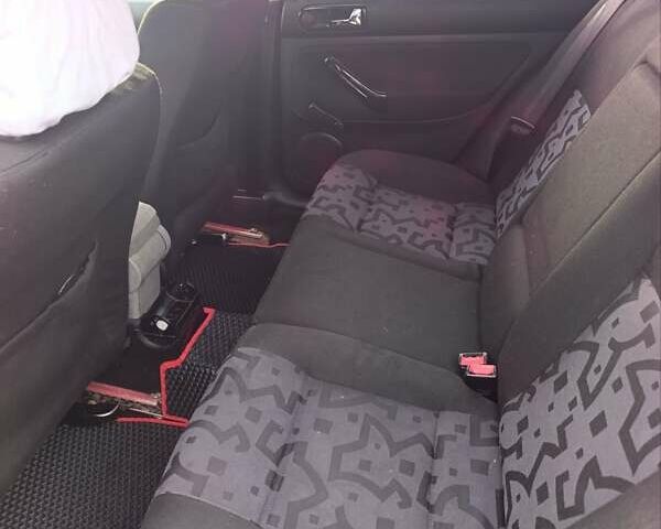 Червоний Фольксваген Гольф, об'ємом двигуна 1.9 л та пробігом 404 тис. км за 4550 $, фото 36 на Automoto.ua