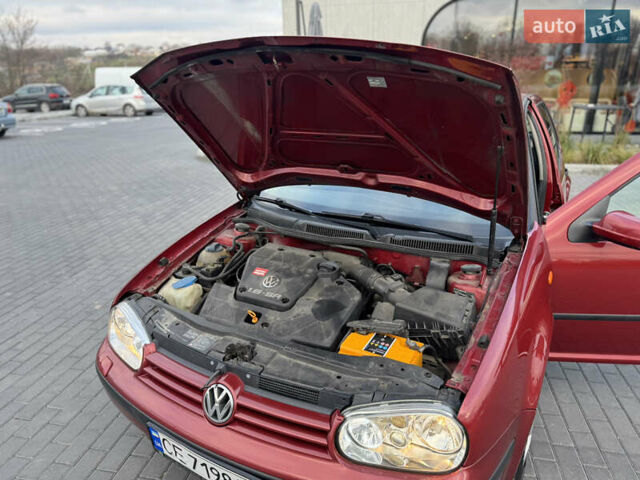 Красный Фольксваген Гольф, объемом двигателя 1.6 л и пробегом 179 тыс. км за 4100 $, фото 21 на Automoto.ua