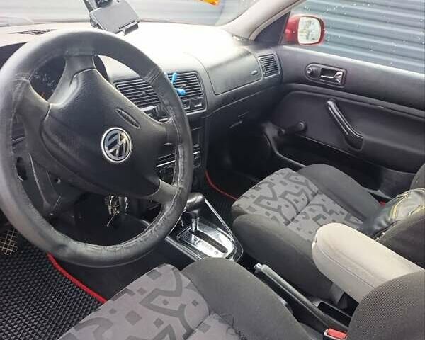 Червоний Фольксваген Гольф, об'ємом двигуна 1.9 л та пробігом 404 тис. км за 4550 $, фото 31 на Automoto.ua