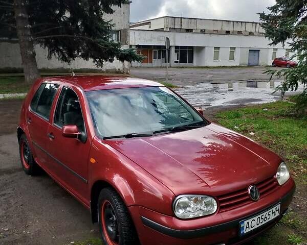 Червоний Фольксваген Гольф, об'ємом двигуна 1.6 л та пробігом 370 тис. км за 2900 $, фото 4 на Automoto.ua