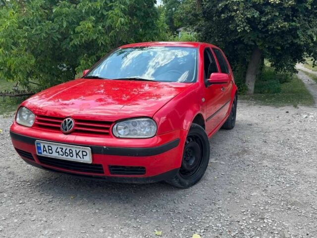 Красный Фольксваген Гольф, объемом двигателя 1.6 л и пробегом 310 тыс. км за 2800 $, фото 1 на Automoto.ua