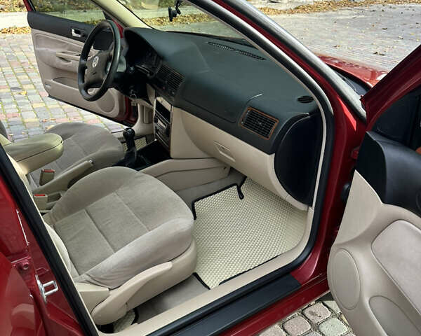 Красный Фольксваген Гольф, объемом двигателя 1.39 л и пробегом 255 тыс. км за 4200 $, фото 15 на Automoto.ua