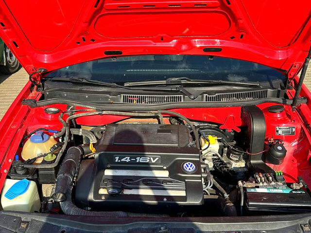 Червоний Фольксваген Гольф, об'ємом двигуна 1.4 л та пробігом 202 тис. км за 2800 $, фото 10 на Automoto.ua