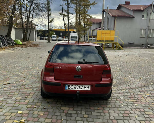 Красный Фольксваген Гольф, объемом двигателя 1.39 л и пробегом 255 тыс. км за 4200 $, фото 6 на Automoto.ua