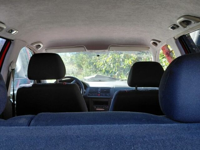 Красный Фольксваген Гольф, объемом двигателя 1.9 л и пробегом 363 тыс. км за 3700 $, фото 11 на Automoto.ua