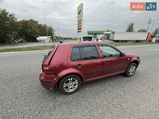 Красный Фольксваген Гольф, объемом двигателя 1.6 л и пробегом 349 тыс. км за 1500 $, фото 2 на Automoto.ua