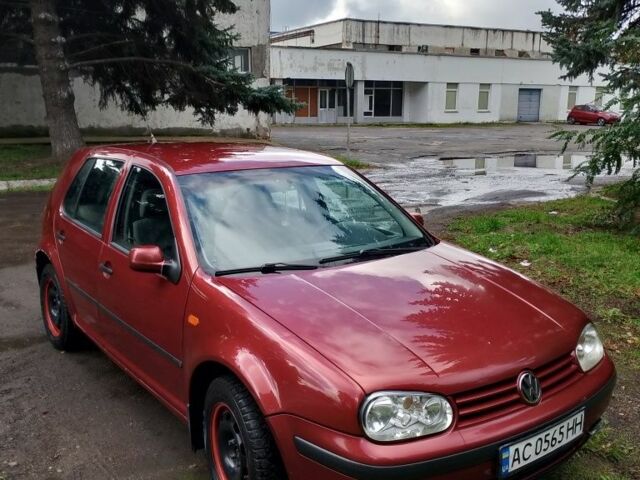 Червоний Фольксваген Гольф, об'ємом двигуна 1.6 л та пробігом 280 тис. км за 2900 $, фото 1 на Automoto.ua
