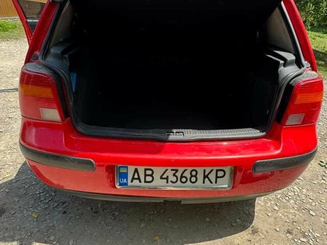 Красный Фольксваген Гольф, объемом двигателя 1.6 л и пробегом 310 тыс. км за 2800 $, фото 6 на Automoto.ua