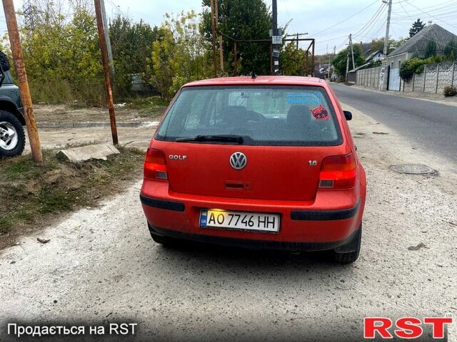 Червоний Фольксваген Гольф, об'ємом двигуна 1.6 л та пробігом 128 тис. км за 3200 $, фото 5 на Automoto.ua