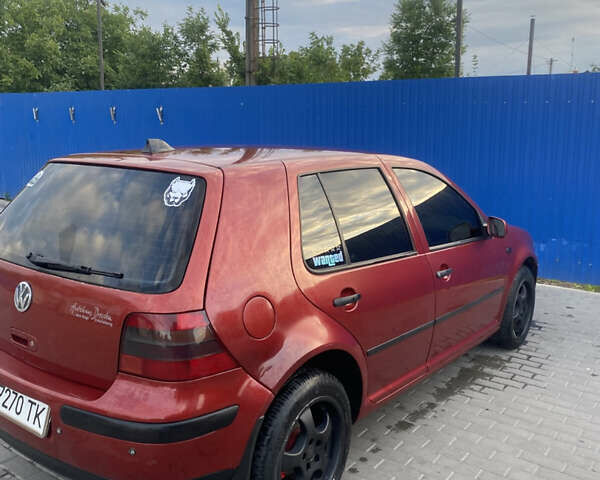 Червоний Фольксваген Гольф, об'ємом двигуна 1.39 л та пробігом 202 тис. км за 3100 $, фото 2 на Automoto.ua