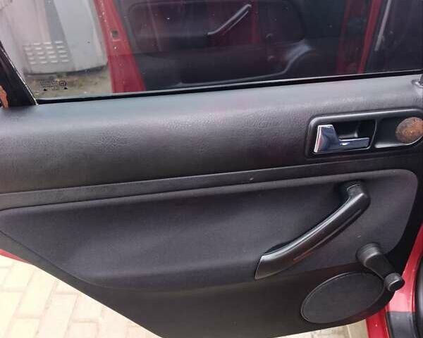 Червоний Фольксваген Гольф, об'ємом двигуна 1.9 л та пробігом 404 тис. км за 4550 $, фото 14 на Automoto.ua